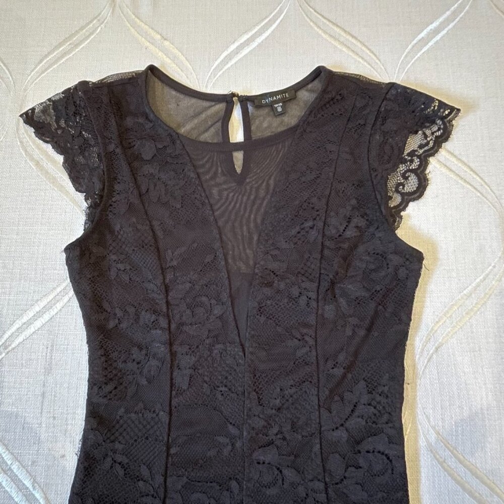 Stretch lace sleeveless bodysuit size XS black